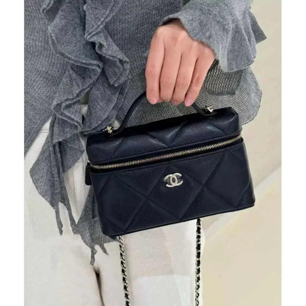 Chanel Women Pre-Loved Bag Very Good Condition